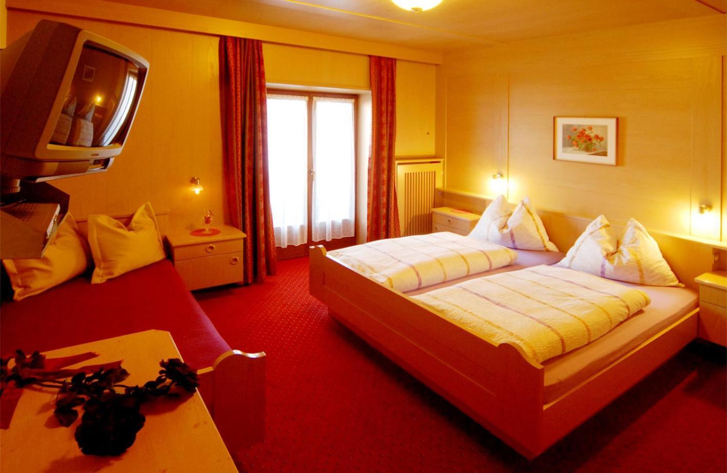 Garni Waldfrieden Hotell Castelrotto Exteriör bild